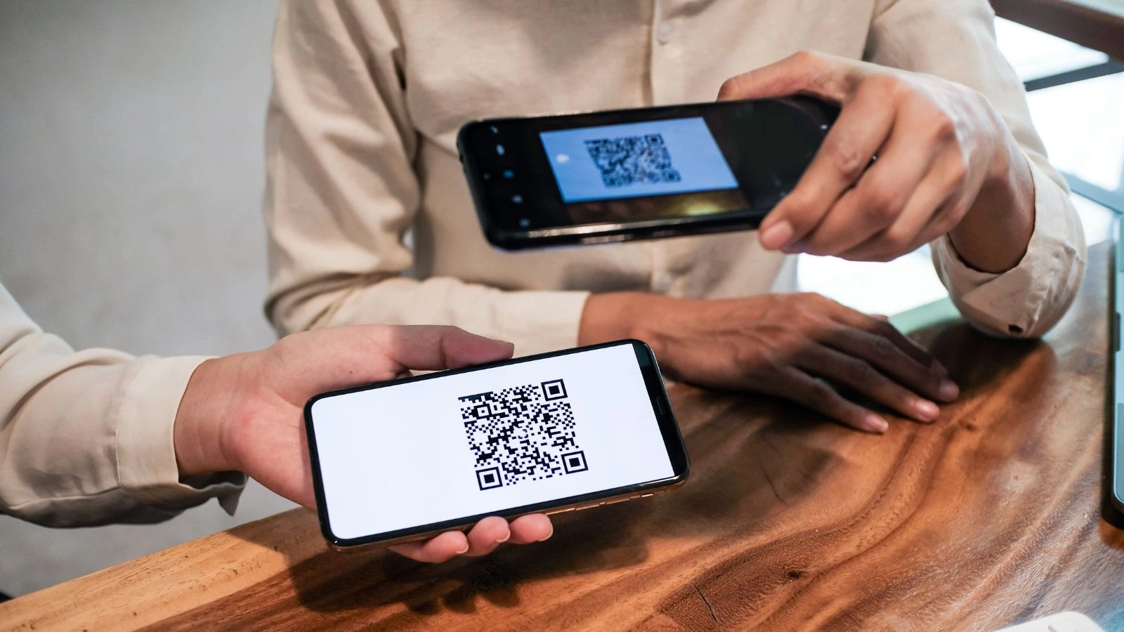 How Custom QR Code Generators Boost Marketing & Service