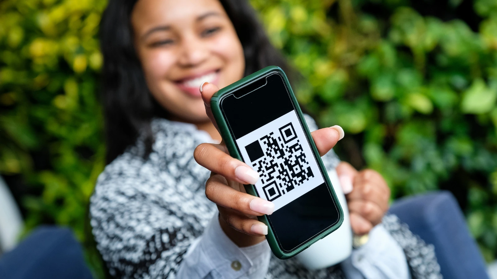 Free vs Paid QR Code Generator: Which One Should You Choose?